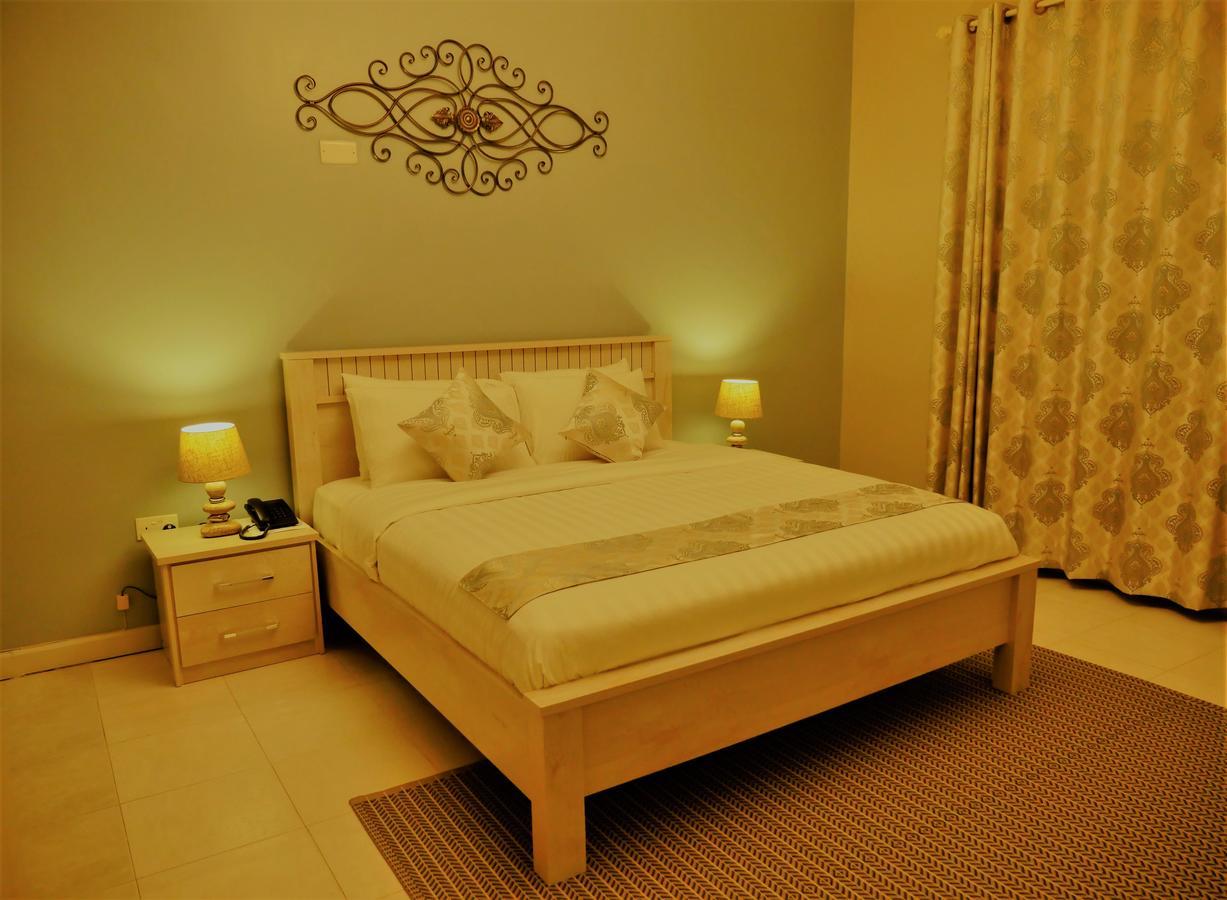 Hotel Ivory Castle Limited Kampala Zewnętrze zdjęcie