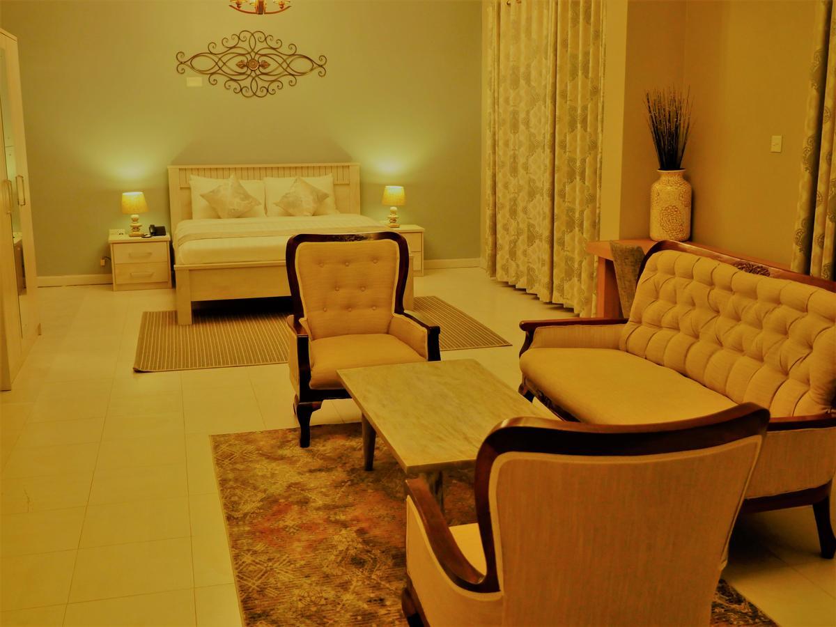 Hotel Ivory Castle Limited Kampala Zewnętrze zdjęcie