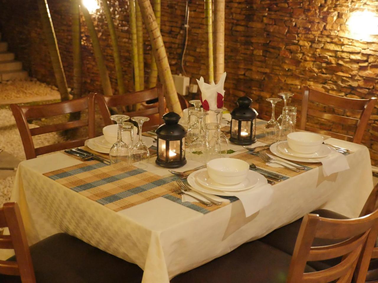 Hotel Ivory Castle Limited Kampala Zewnętrze zdjęcie