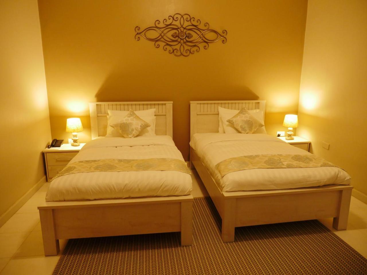 Hotel Ivory Castle Limited Kampala Zewnętrze zdjęcie
